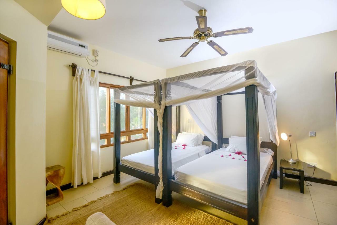 Blue Bay Cove Apartment Watamu Bagian luar foto