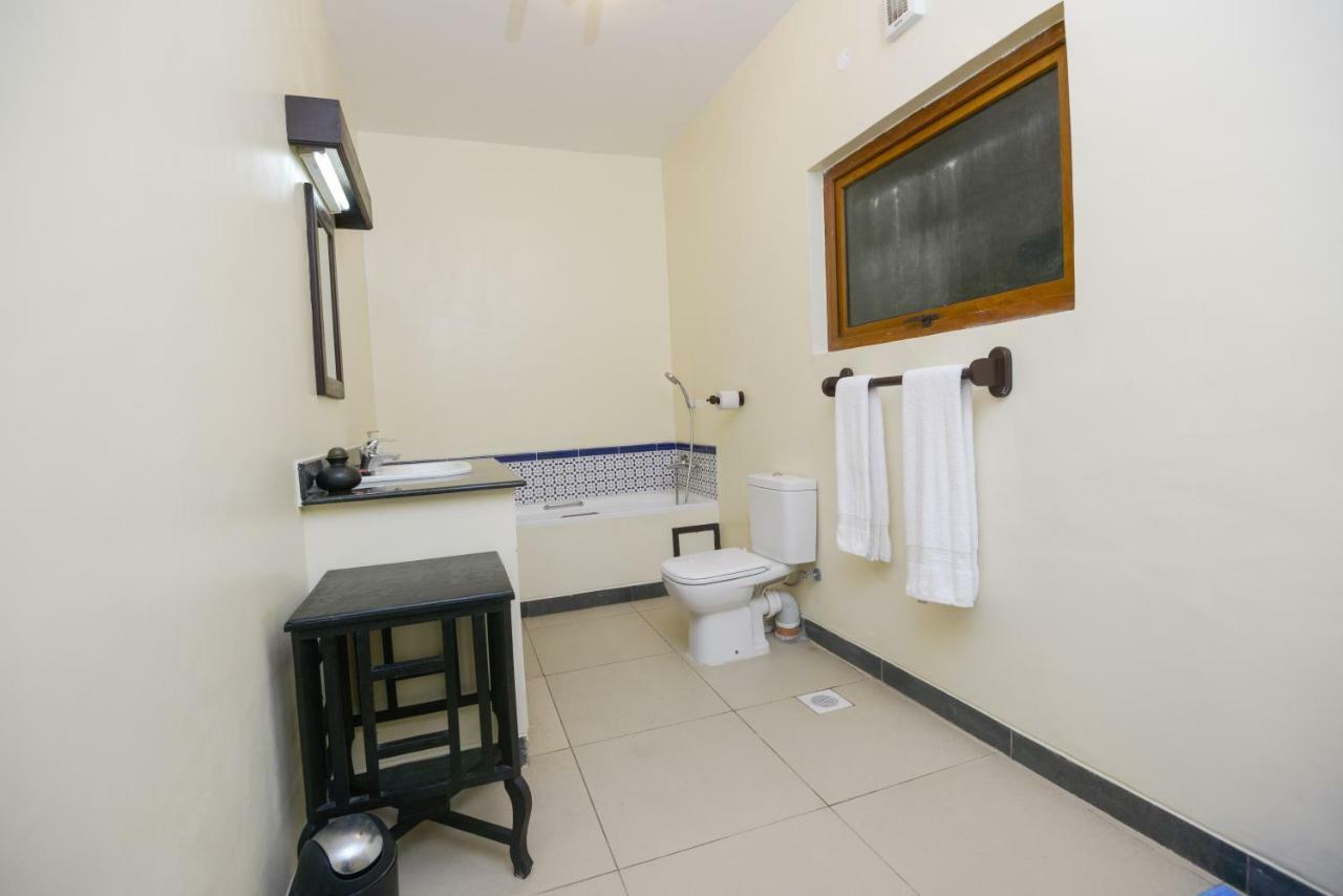 Blue Bay Cove Apartment Watamu Bagian luar foto